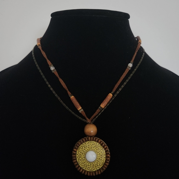 Avon Jewelry - Yellow Pendant Chain Beaded Suede Necklace
